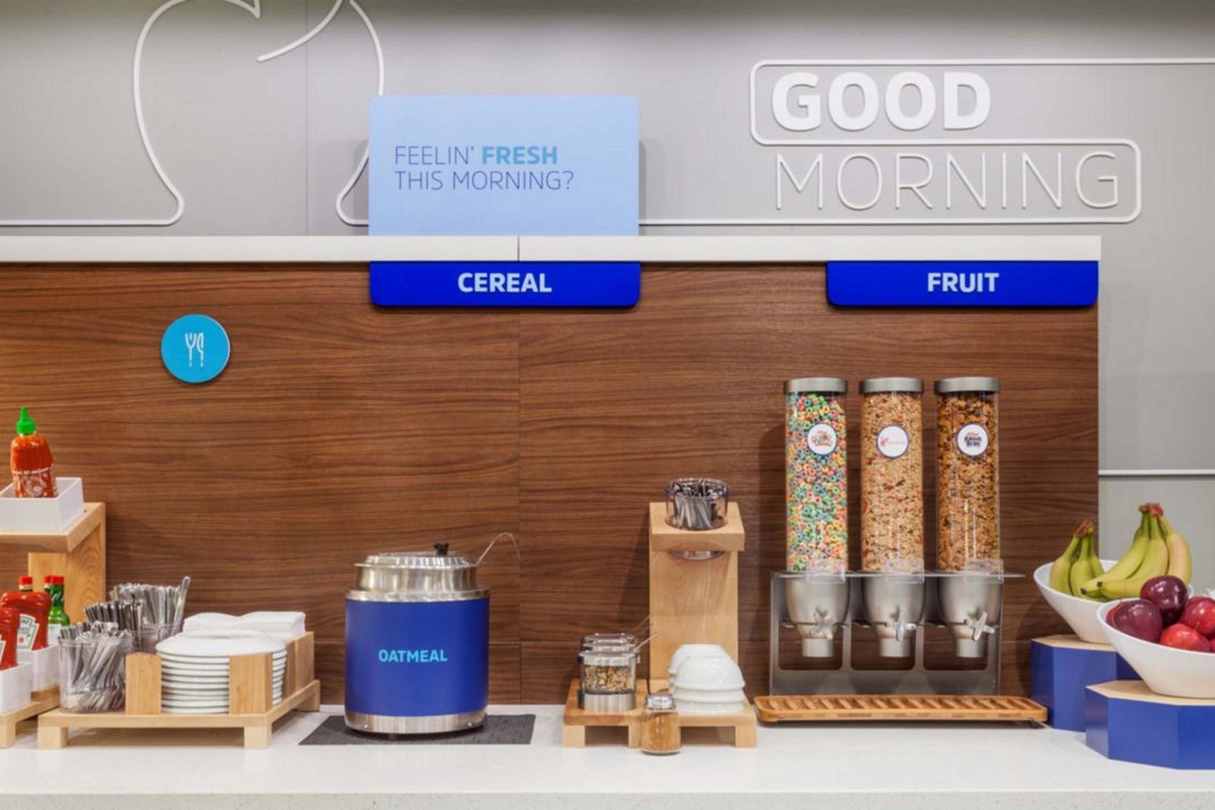 Holiday Inn Express Hotel & Suites York By Ihg Bagian luar foto
