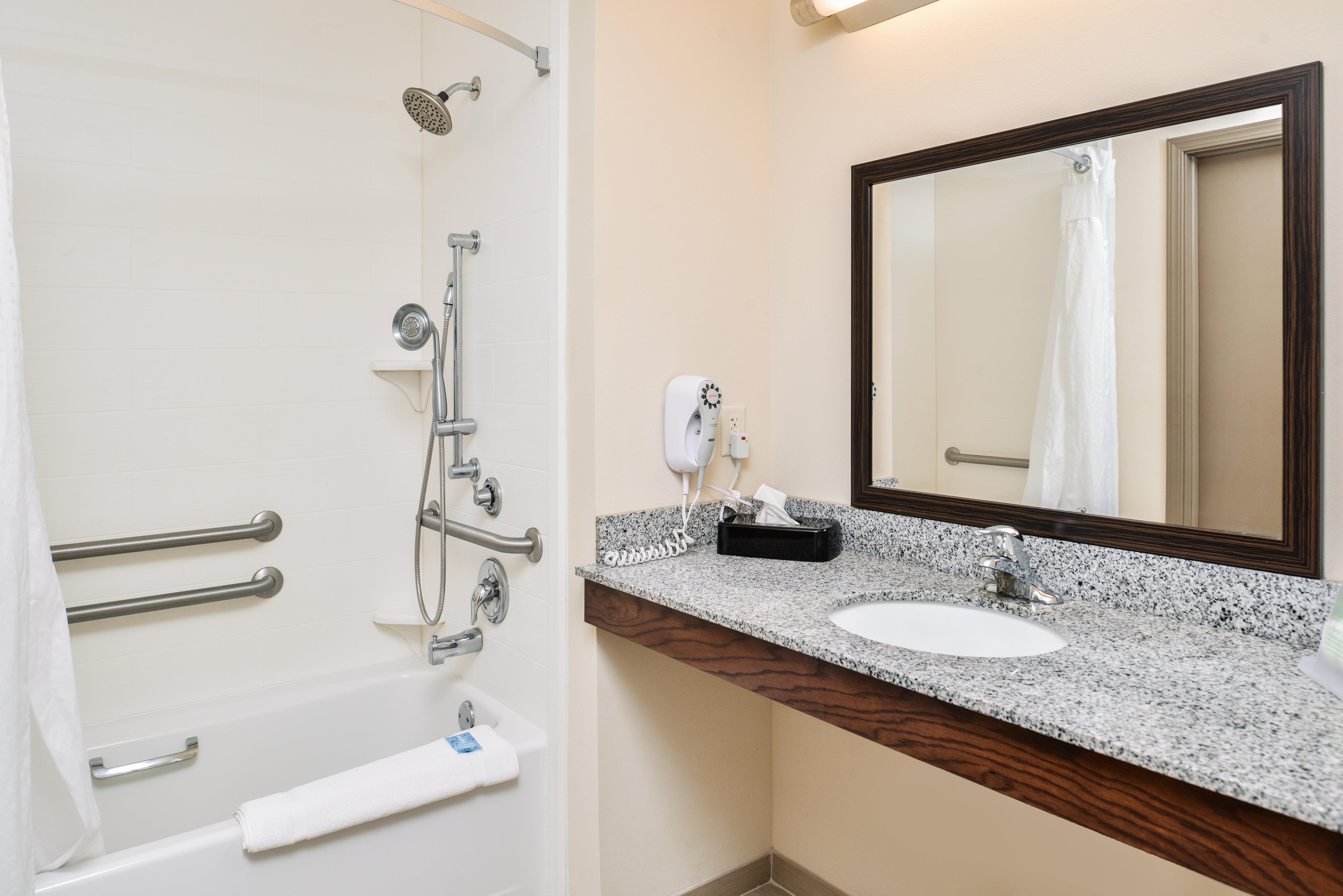 Holiday Inn Express Hotel & Suites York By Ihg Bagian luar foto